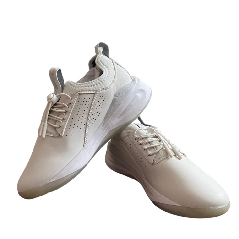 New Clove white gray splatter accents sneakers size 7 NWOT